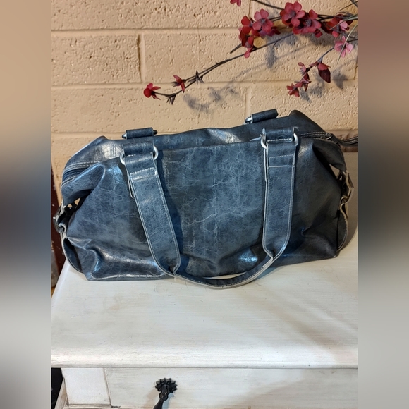 Kenneth Cole Women's Over the Shoulder Purse - Picture 4 of 5